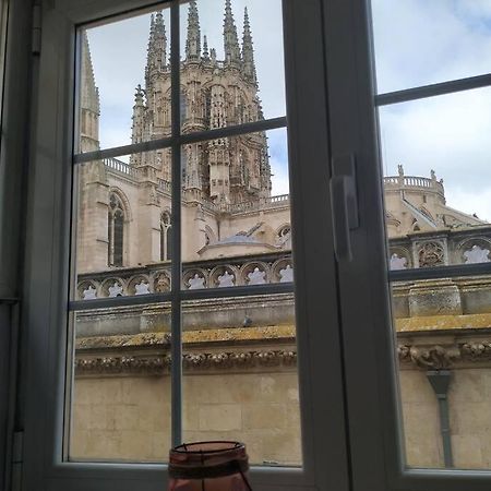 Buhardilla Con Vistas A La Catedral Apartment Burgos Bagian luar foto